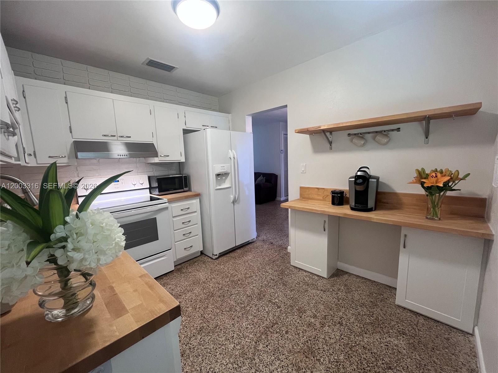 9840 SW 165th Ter, Miami FL 33157