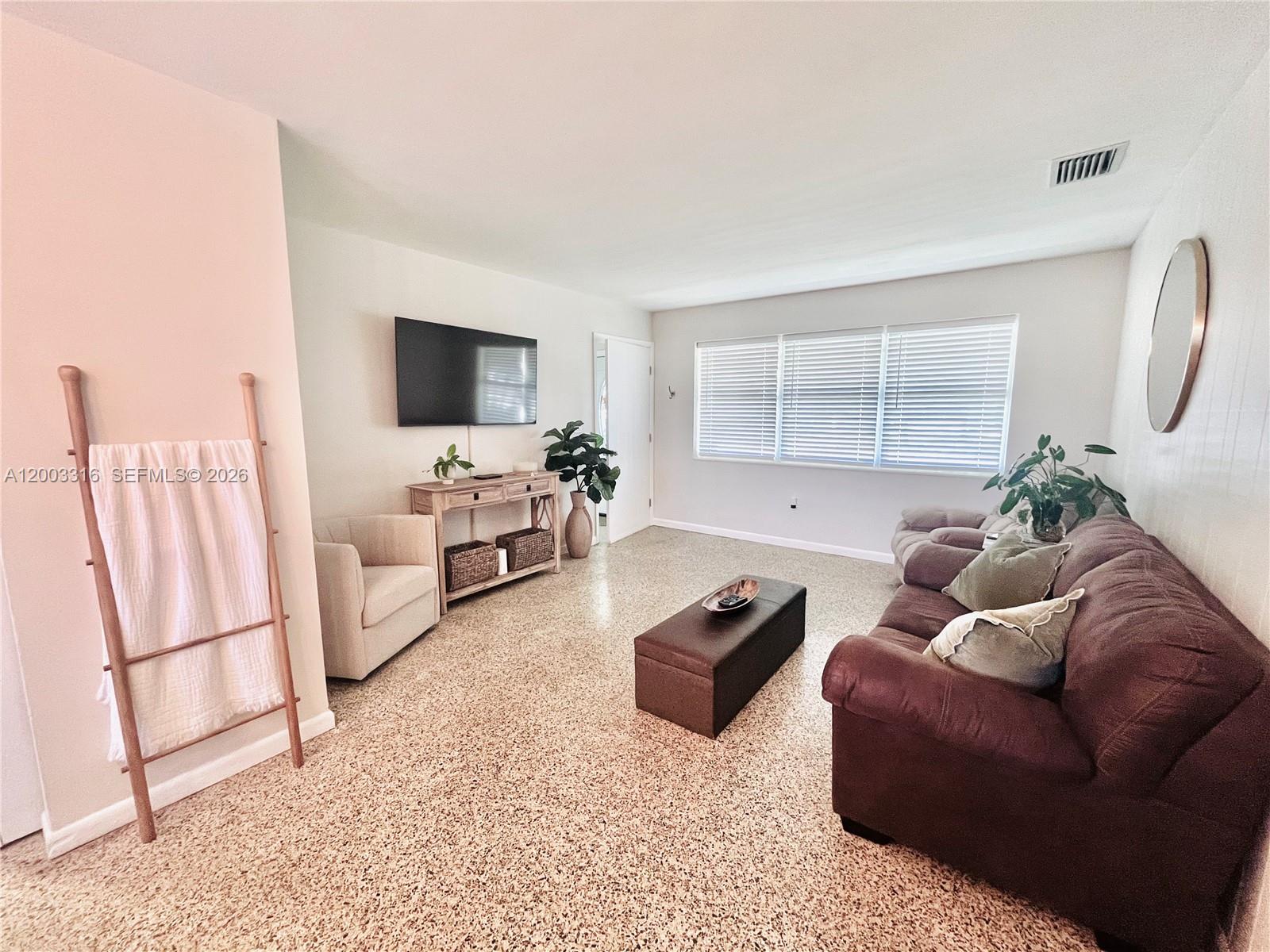 9840 SW 165th Ter, Miami FL 33157
