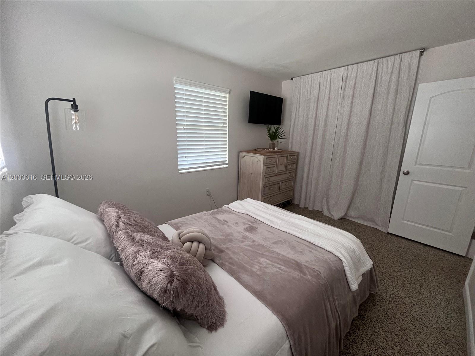 9840 SW 165th Ter, Miami FL 33157