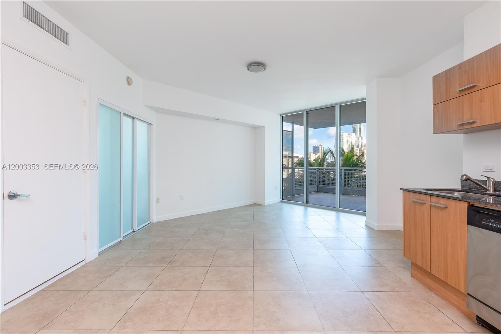 350 S Miami Ave #1207, Miami FL 33130
