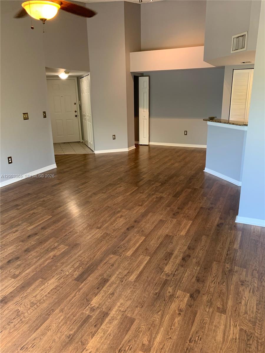 600 N Crestwood Ct N #610, Royal Palm Beach FL 33411