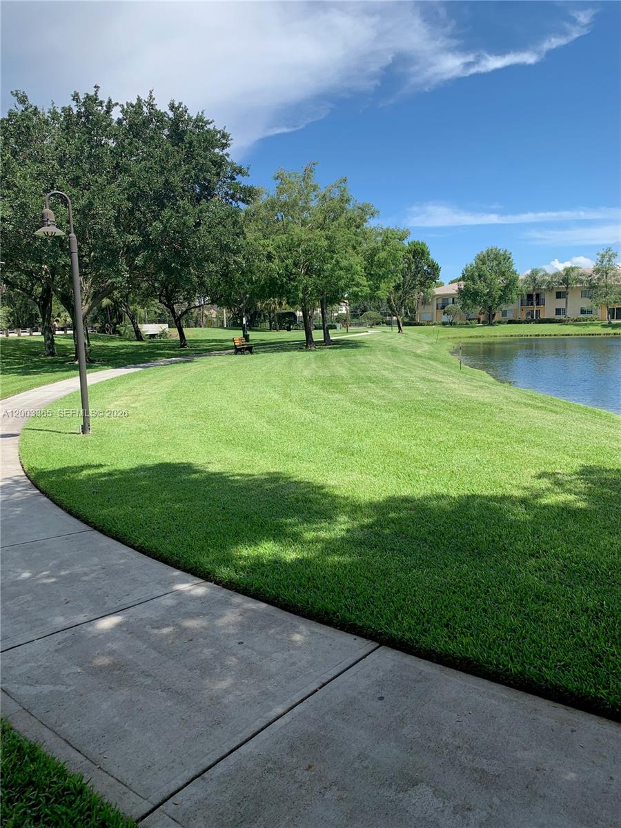 600 N Crestwood Ct N #610, Royal Palm Beach FL 33411