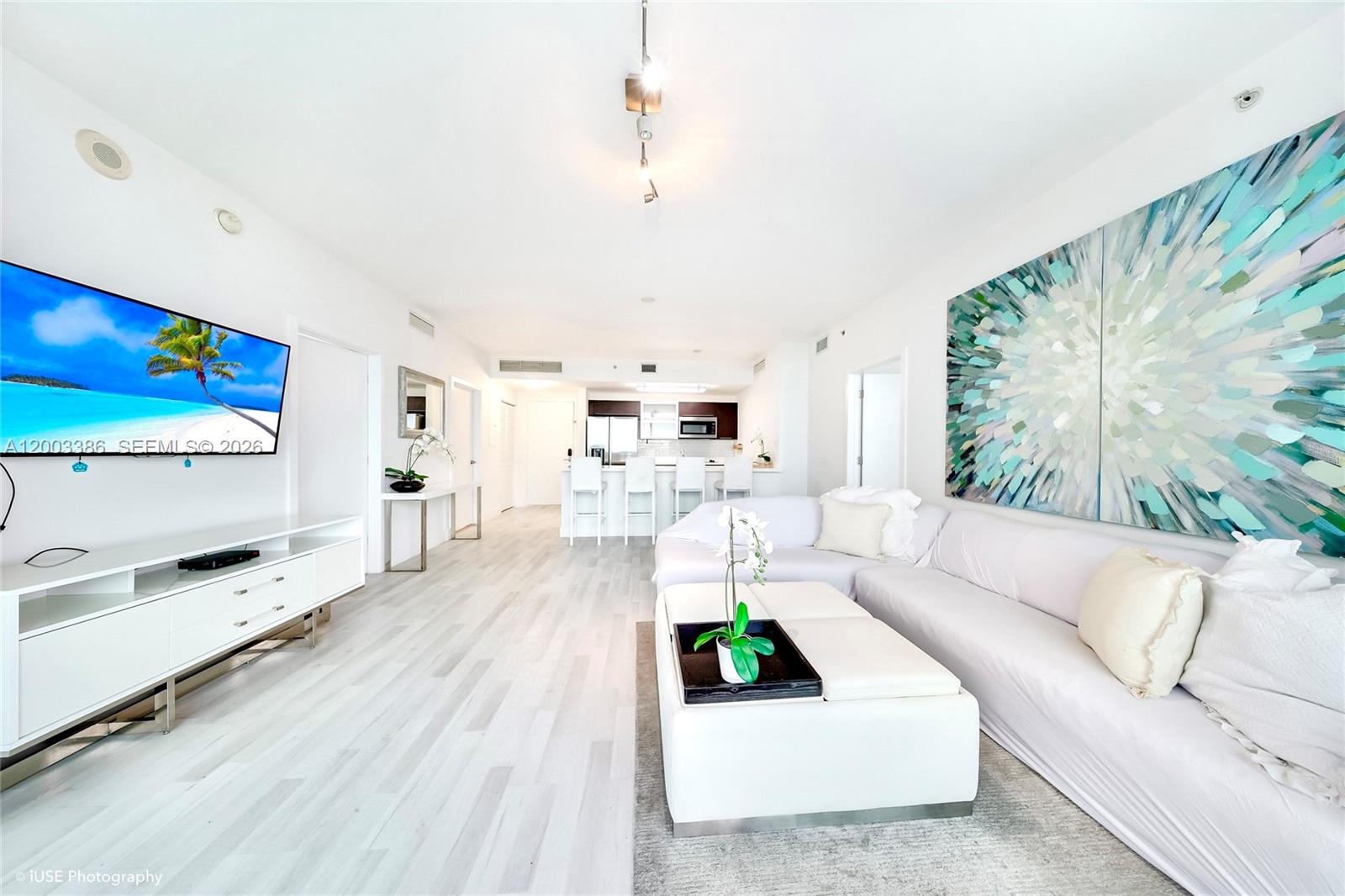 90 SW 3rd St #3109, Miami FL 33130
