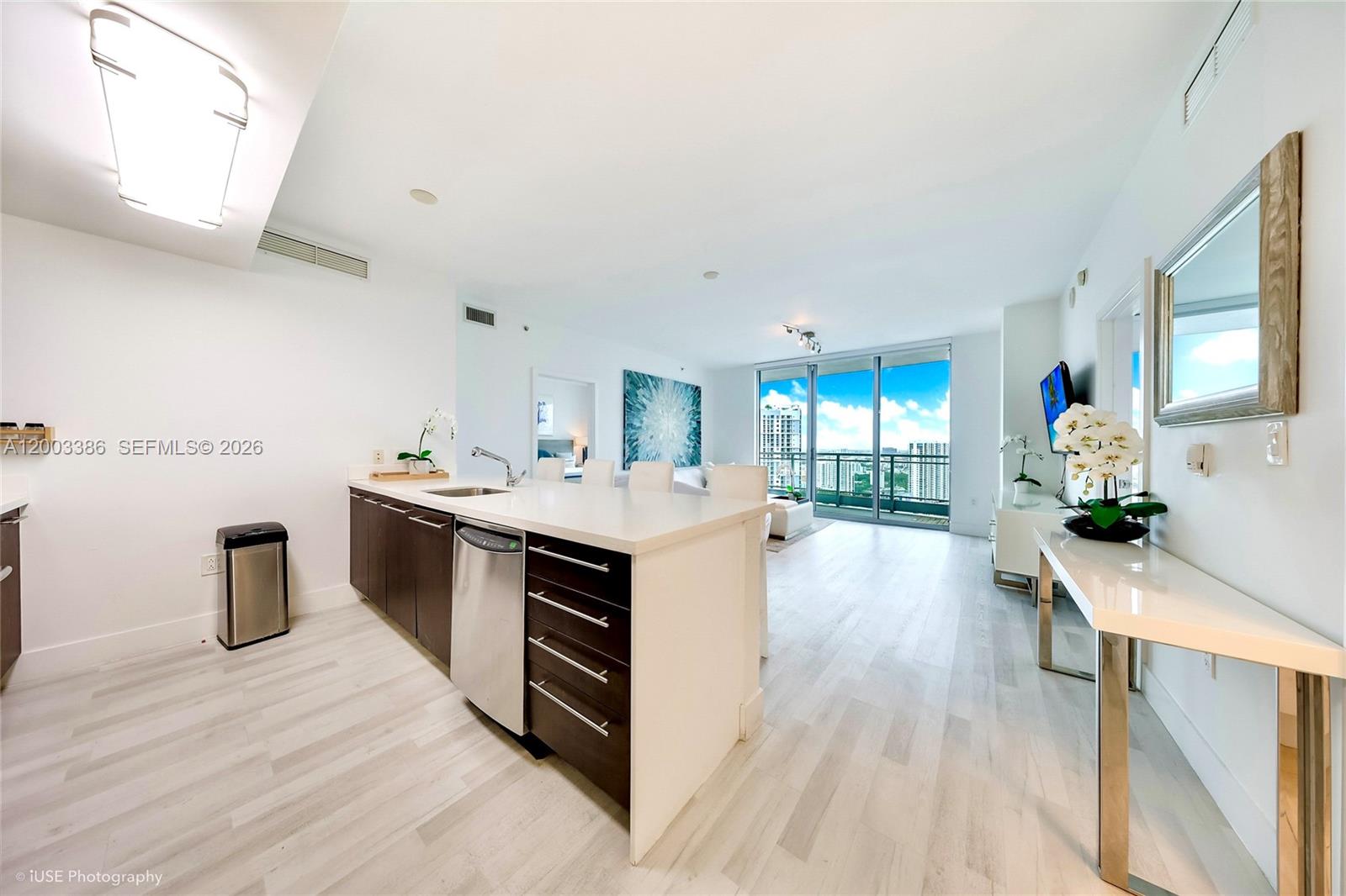 90 SW 3rd St #3109, Miami FL 33130