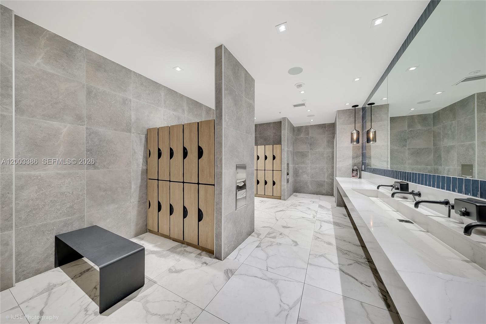 90 SW 3rd St #3109, Miami FL 33130