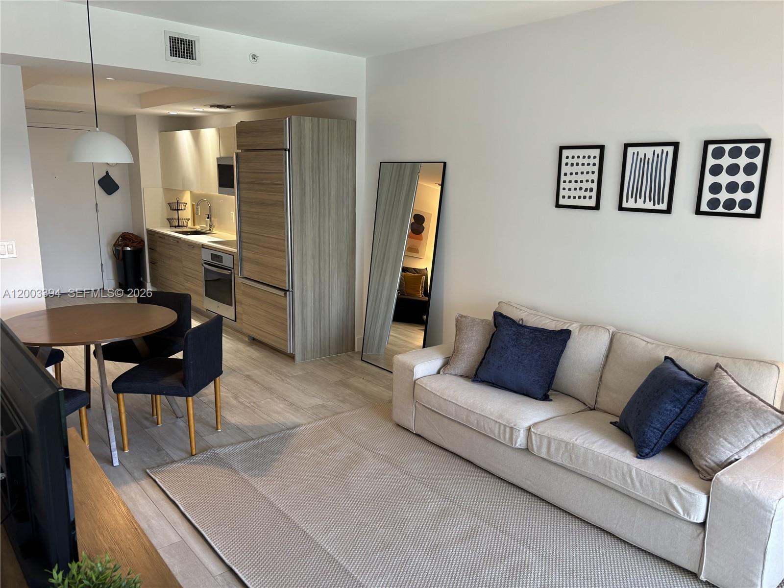 121 NE 34th St #1703, Miami FL 33137