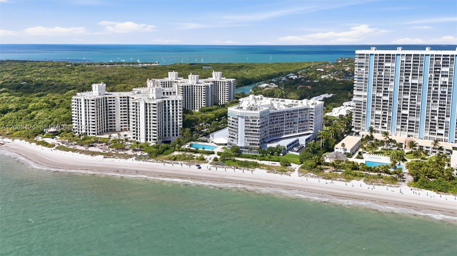 600 Grapetree Dr #4BS, Key Biscayne FL 33149