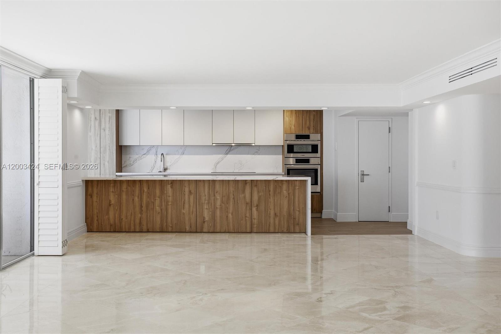 600 Grapetree Dr #4BS, Key Biscayne FL 33149