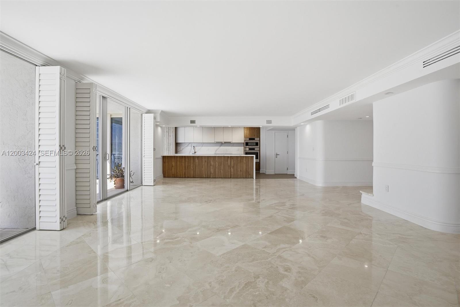 600 Grapetree Dr #4BS, Key Biscayne FL 33149