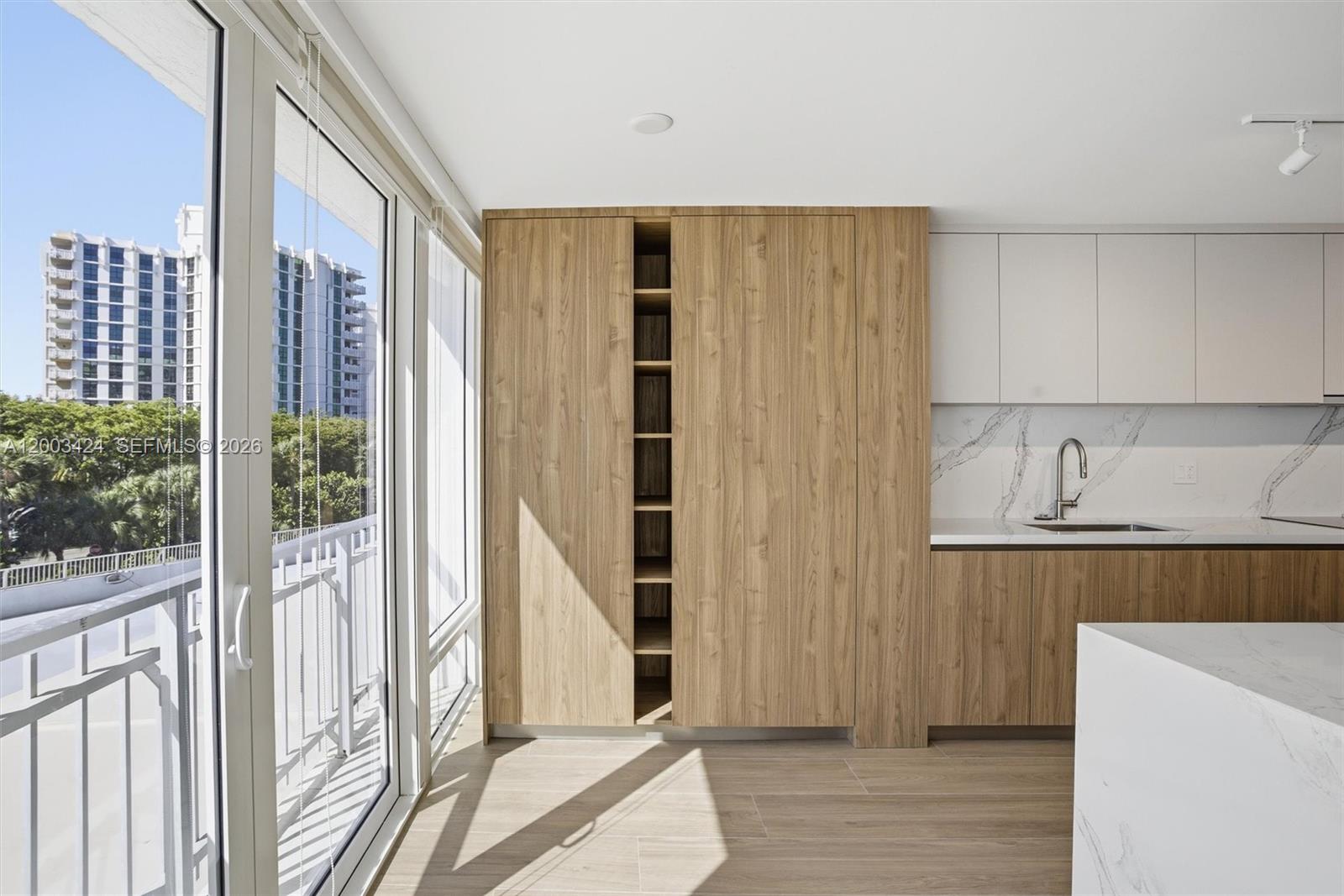 600 Grapetree Dr #4BS, Key Biscayne FL 33149