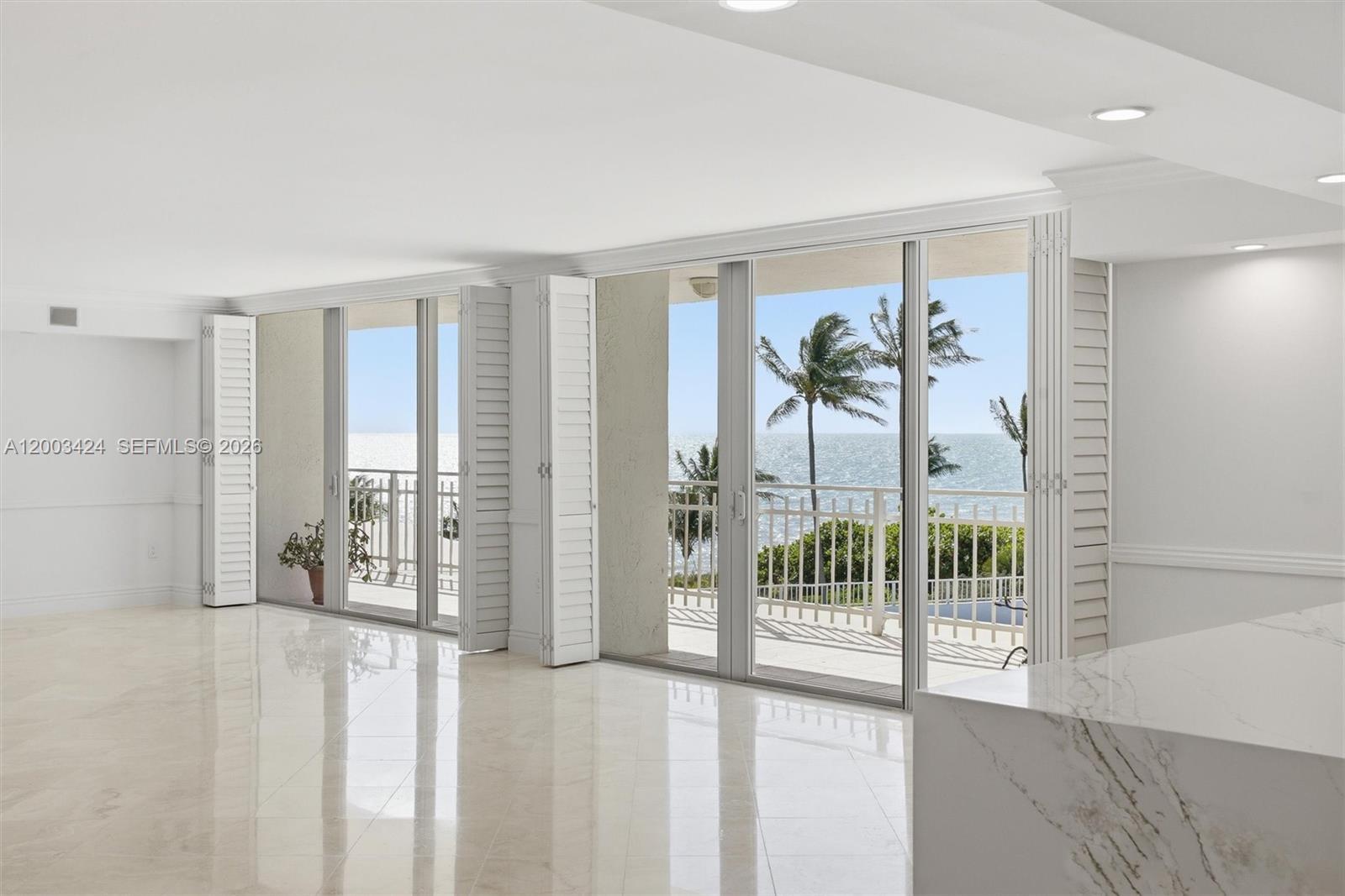 600 Grapetree Dr #4BS, Key Biscayne FL 33149