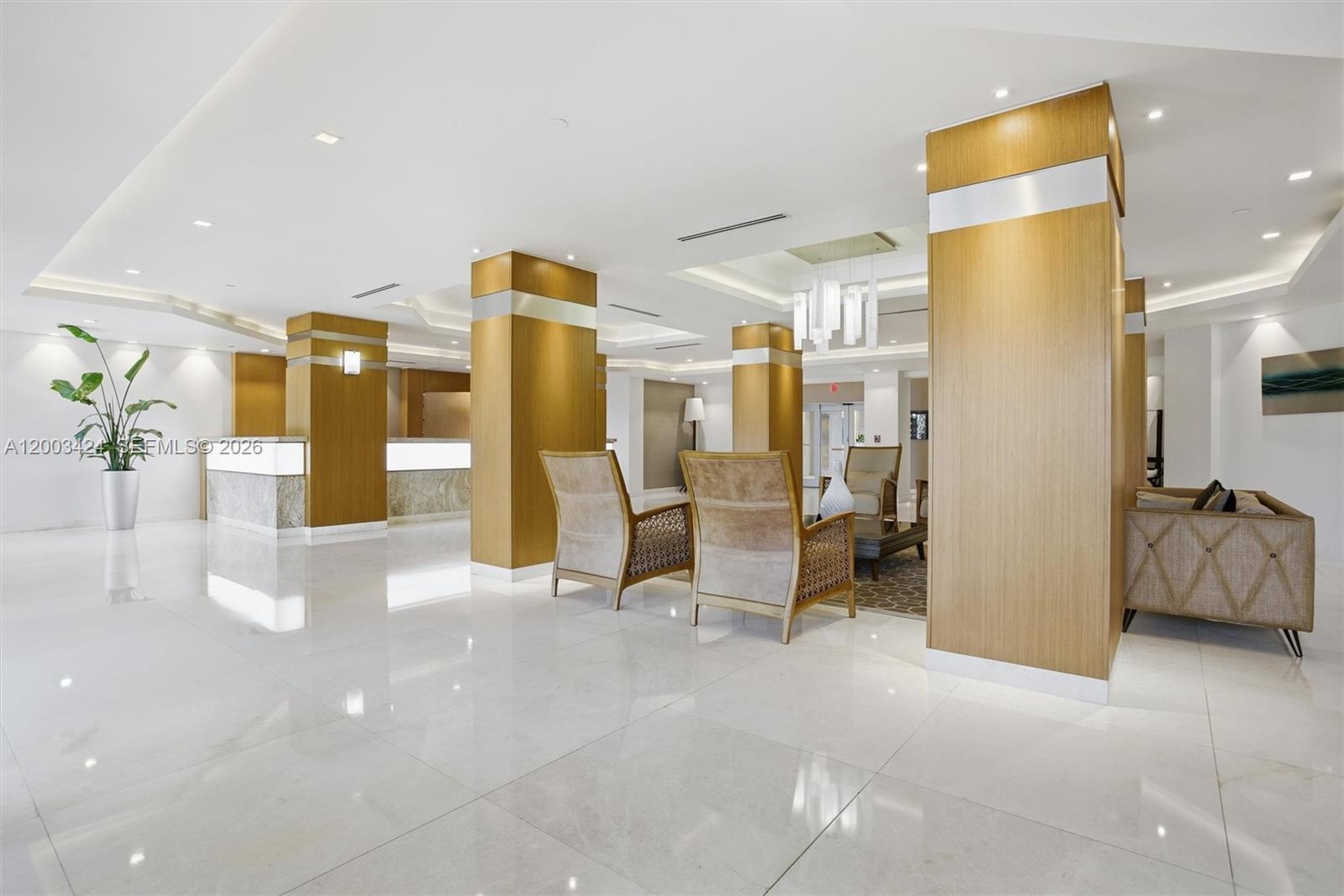 600 Grapetree Dr #4BS, Key Biscayne FL 33149