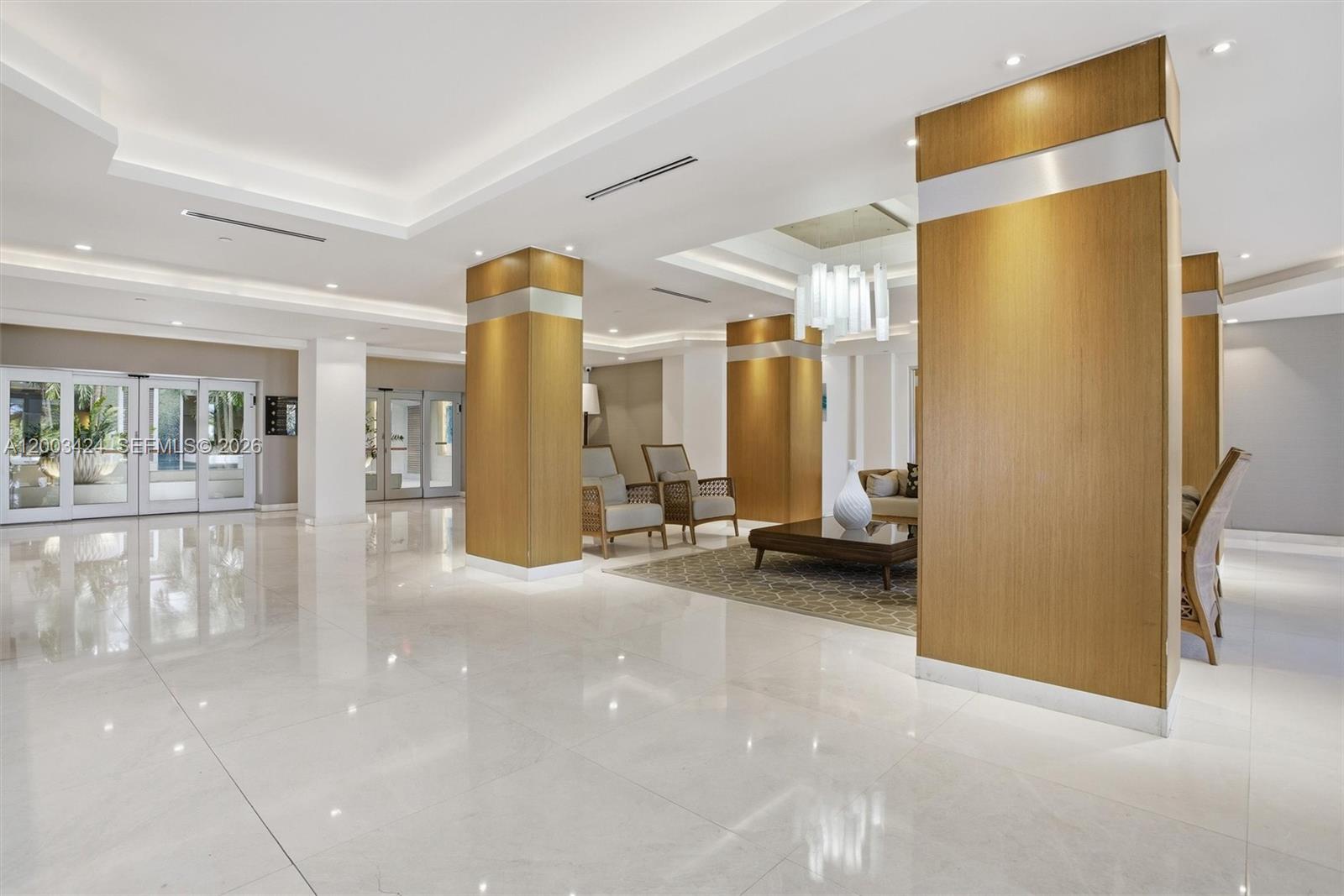 600 Grapetree Dr #4BS, Key Biscayne FL 33149
