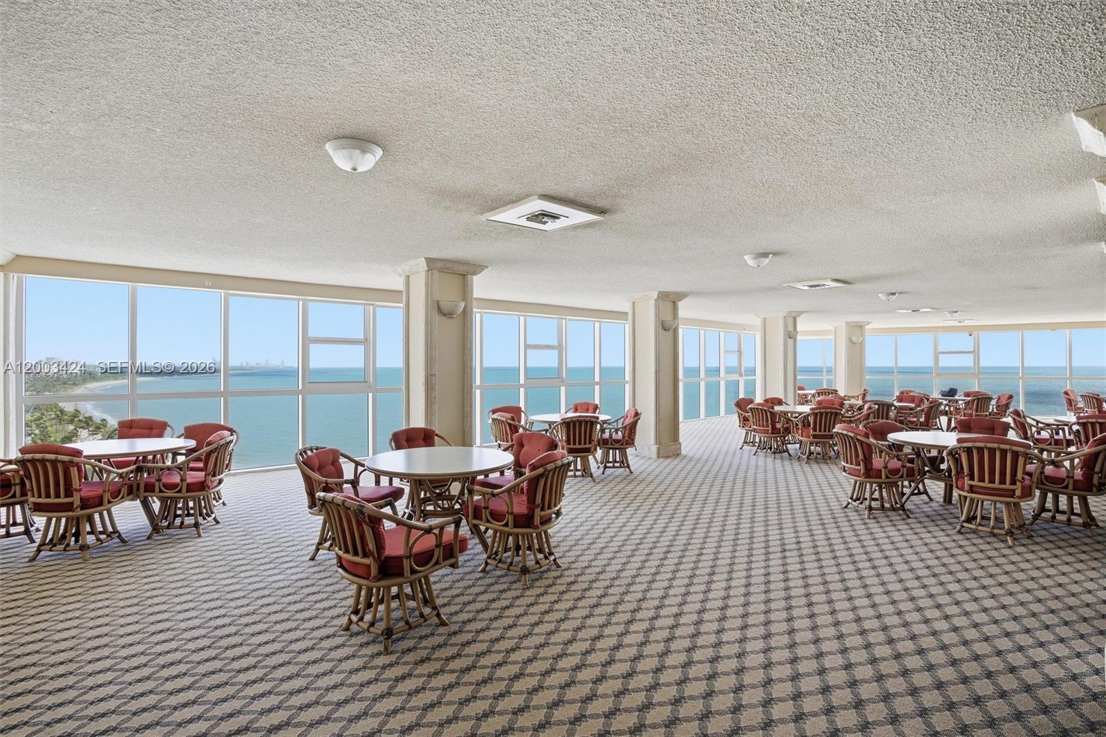 600 Grapetree Dr #4BS, Key Biscayne FL 33149