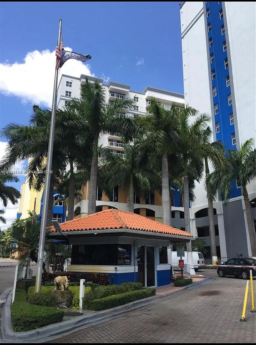 5077 NW 7th St #1107, Miami FL 33126