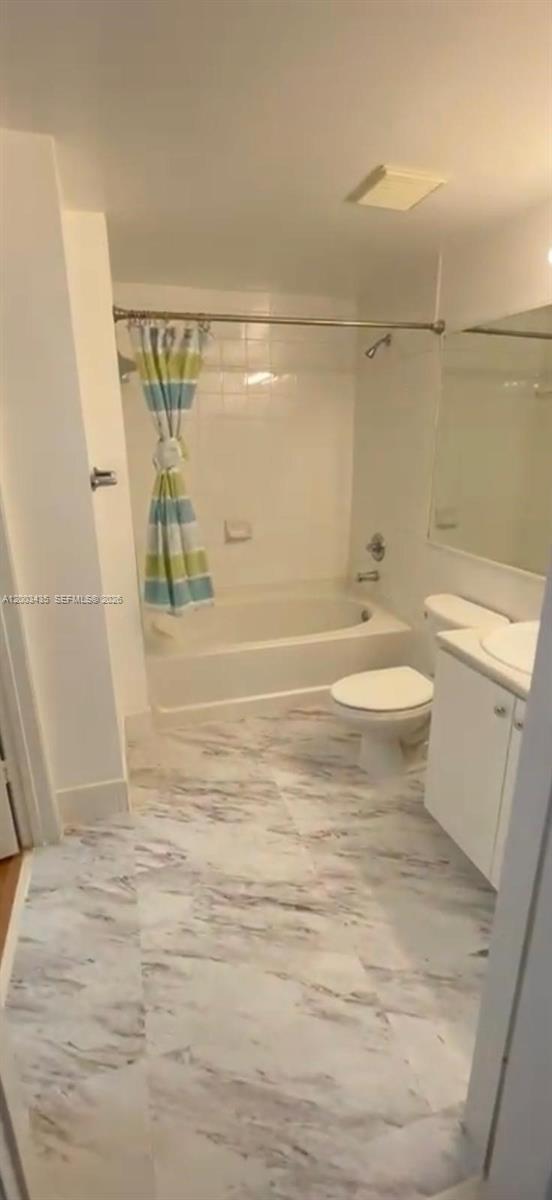 5077 NW 7th St #1107, Miami FL 33126