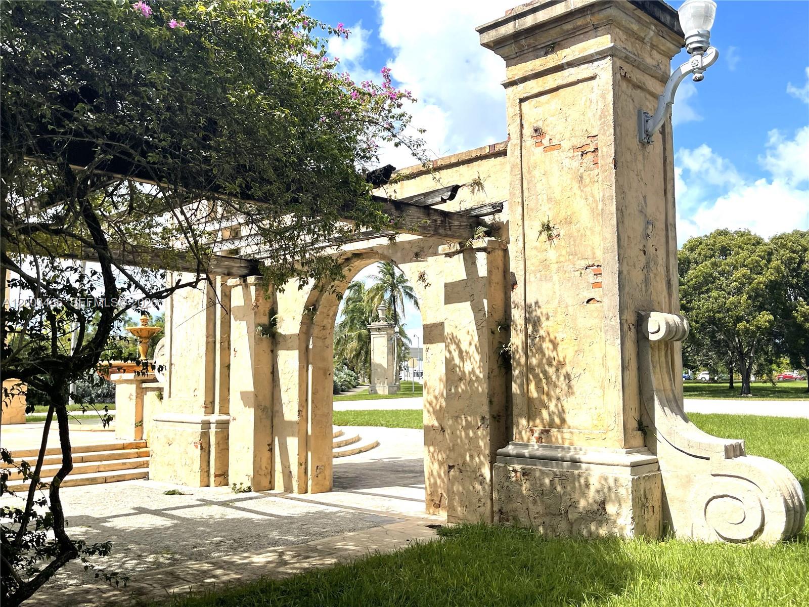 1556 San Benito Ave #1556, Coral Gables FL 33134
