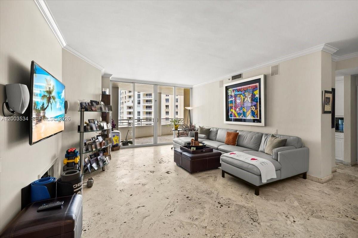 808 BRICKELL KEY DR #1205, Miami FL 33131