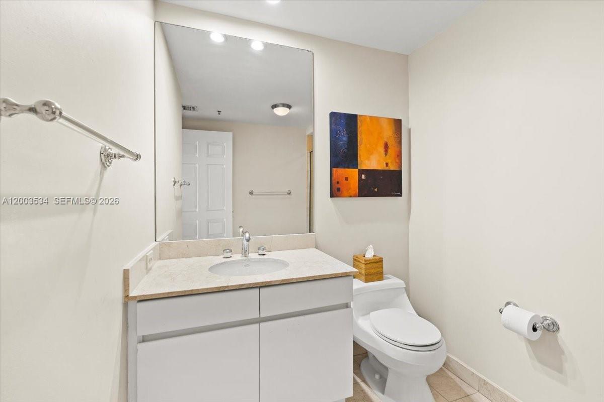808 BRICKELL KEY DR #1205, Miami FL 33131
