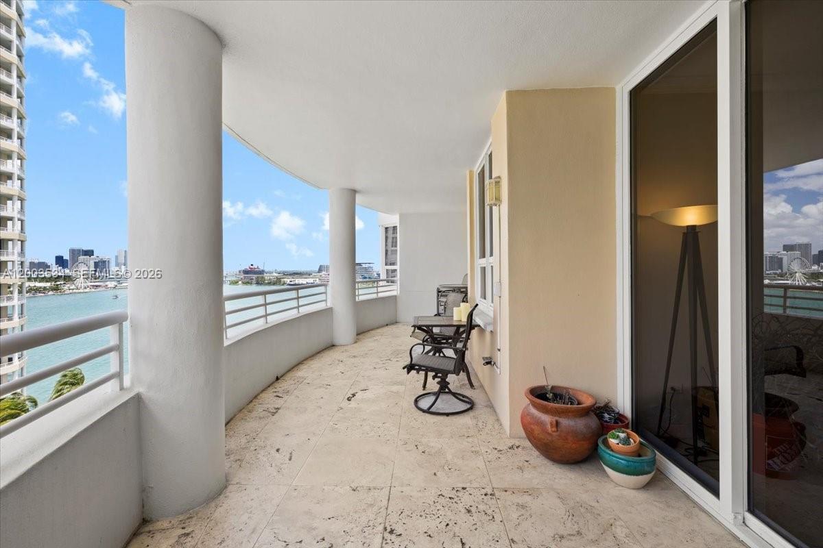 808 BRICKELL KEY DR #1205, Miami FL 33131