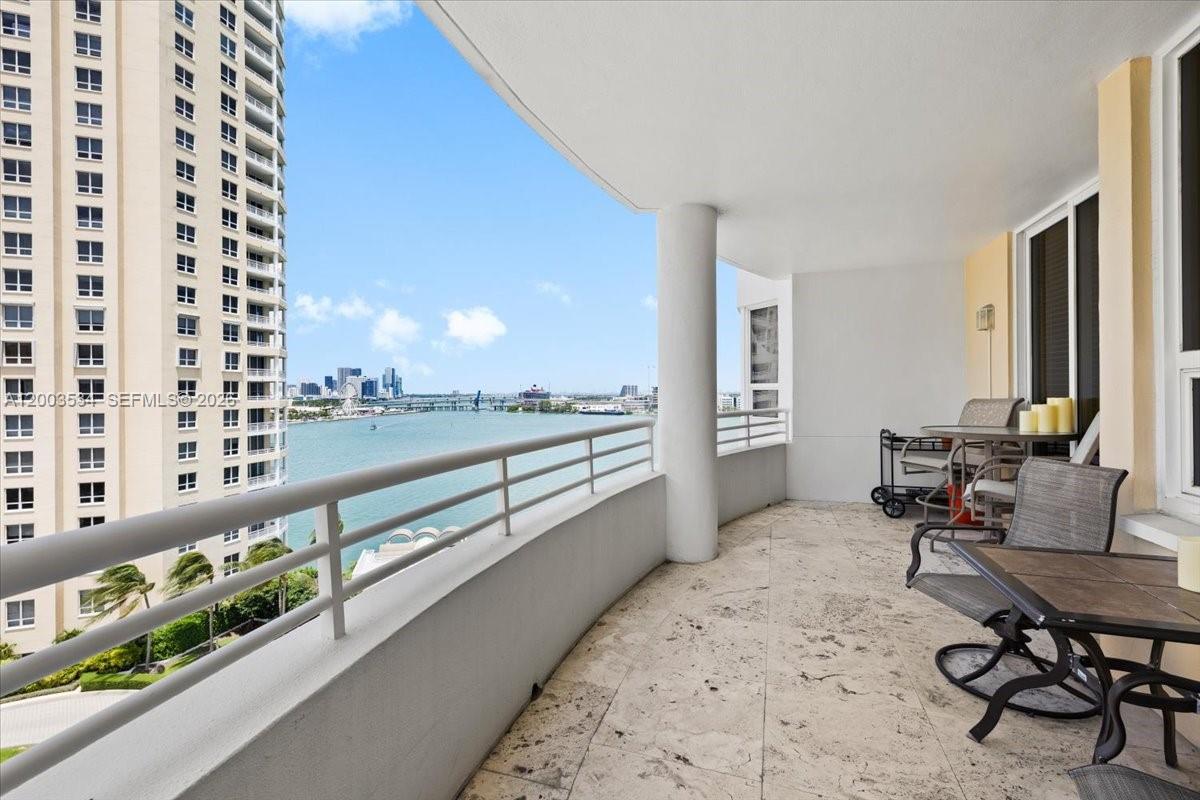 808 BRICKELL KEY DR #1205, Miami FL 33131