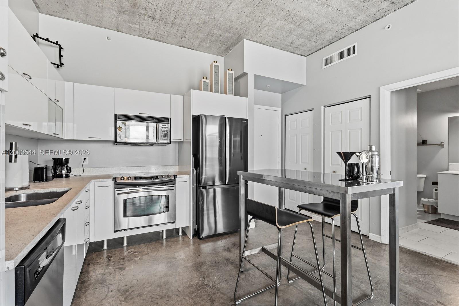 133 NE 2nd Ave #2705, Miami FL 33132