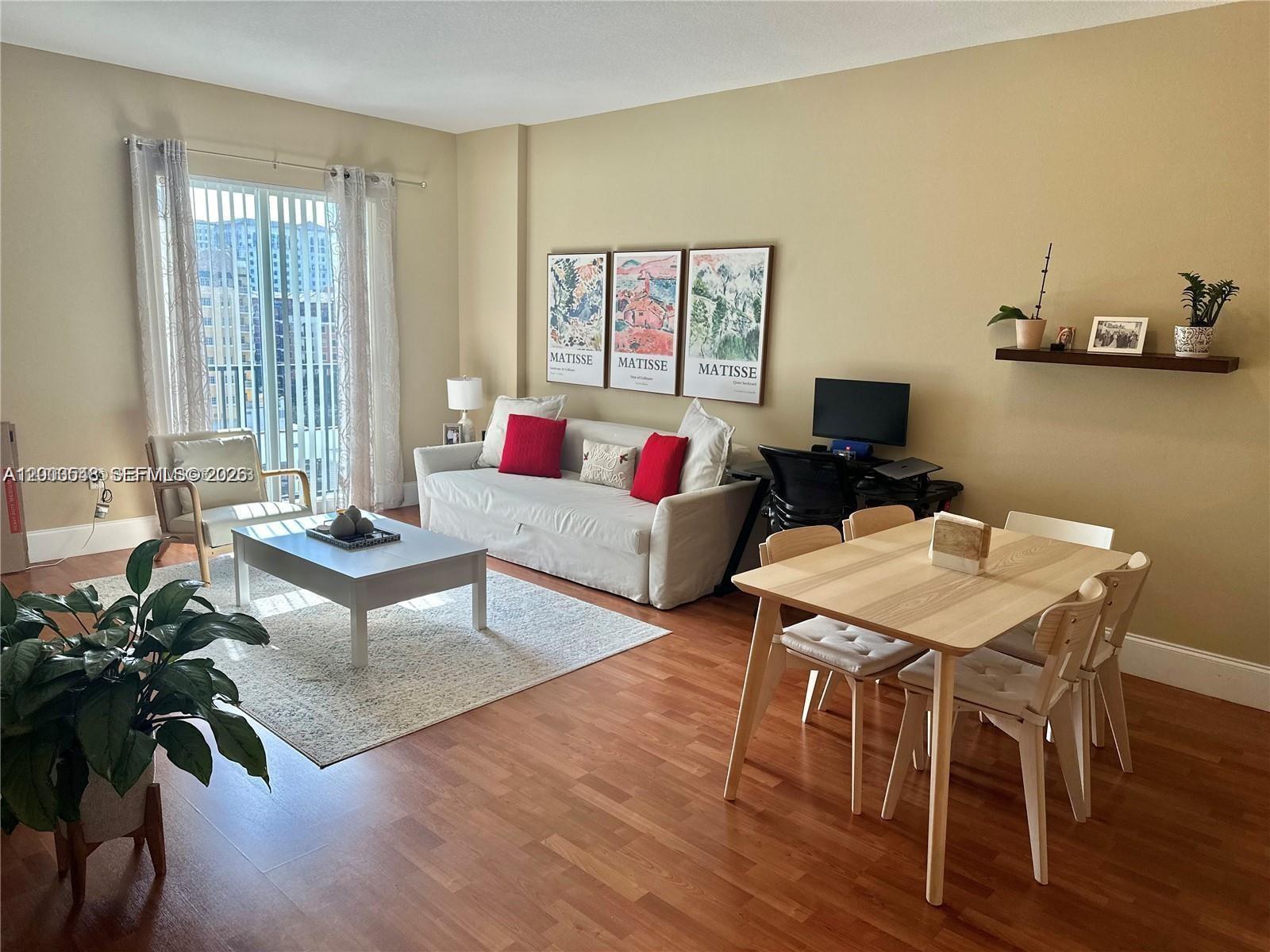 10 Aragon Ave #818, Coral Gables FL 33134