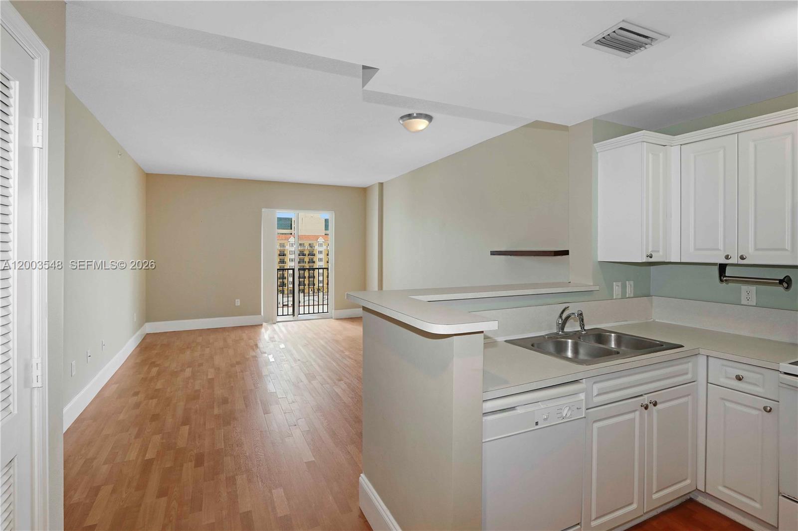 10 Aragon Ave #818, Coral Gables FL 33134