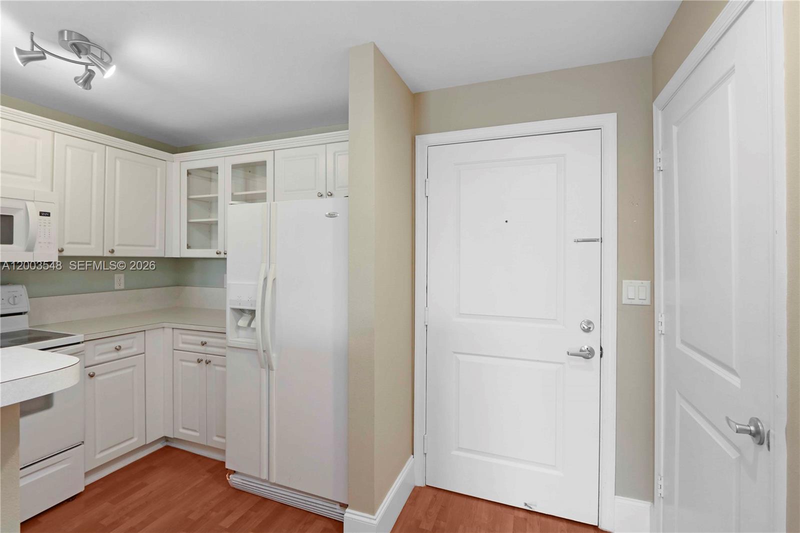 10 Aragon Ave #818, Coral Gables FL 33134