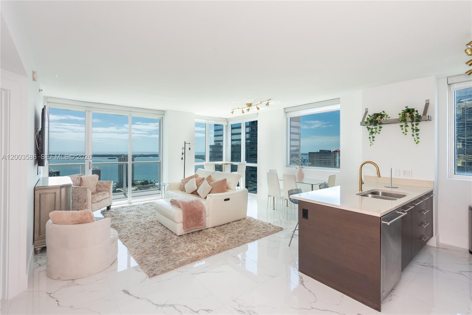 500 Brickell Ave #3802, Miami FL 33131