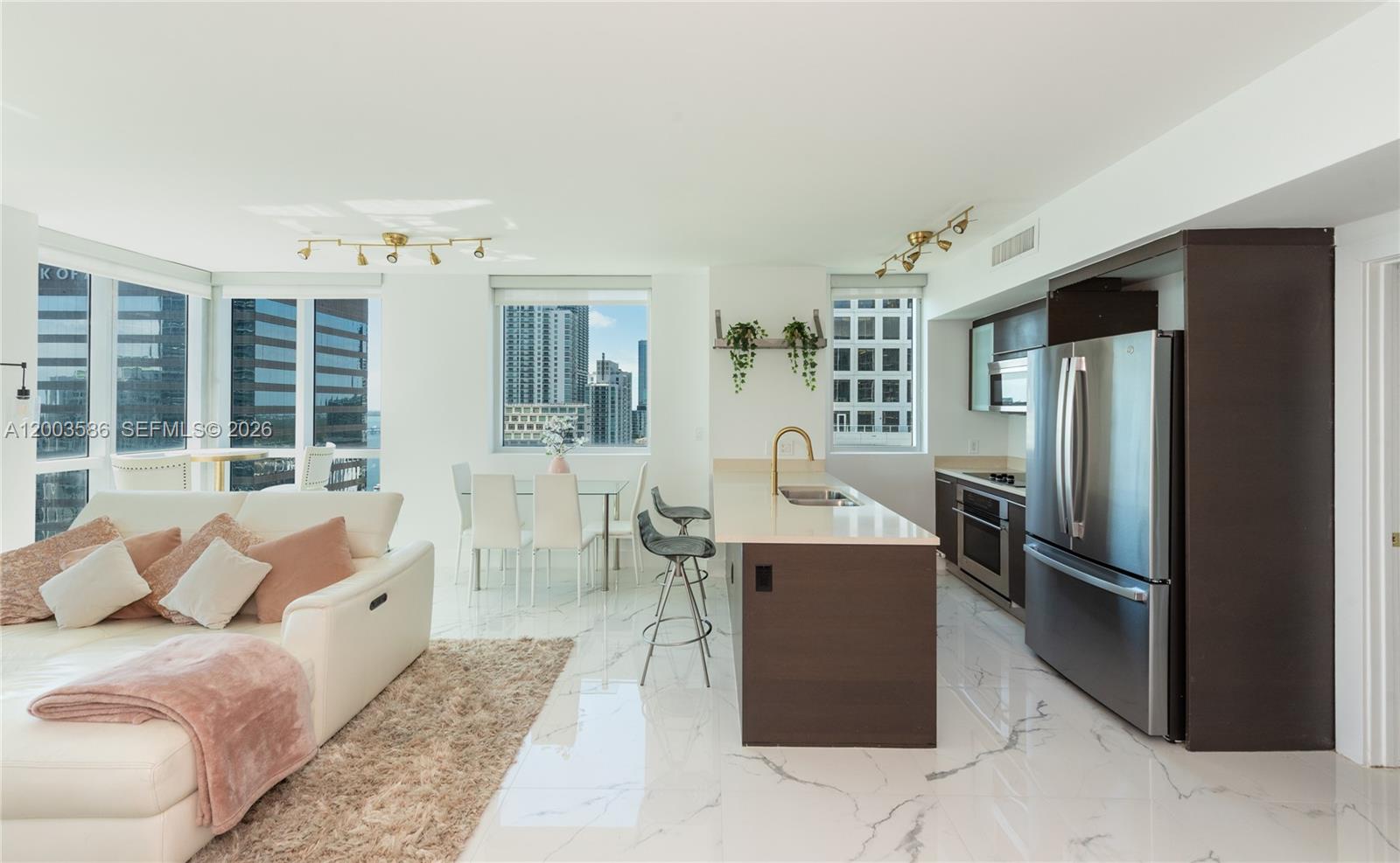 500 Brickell Ave #3802, Miami FL 33131