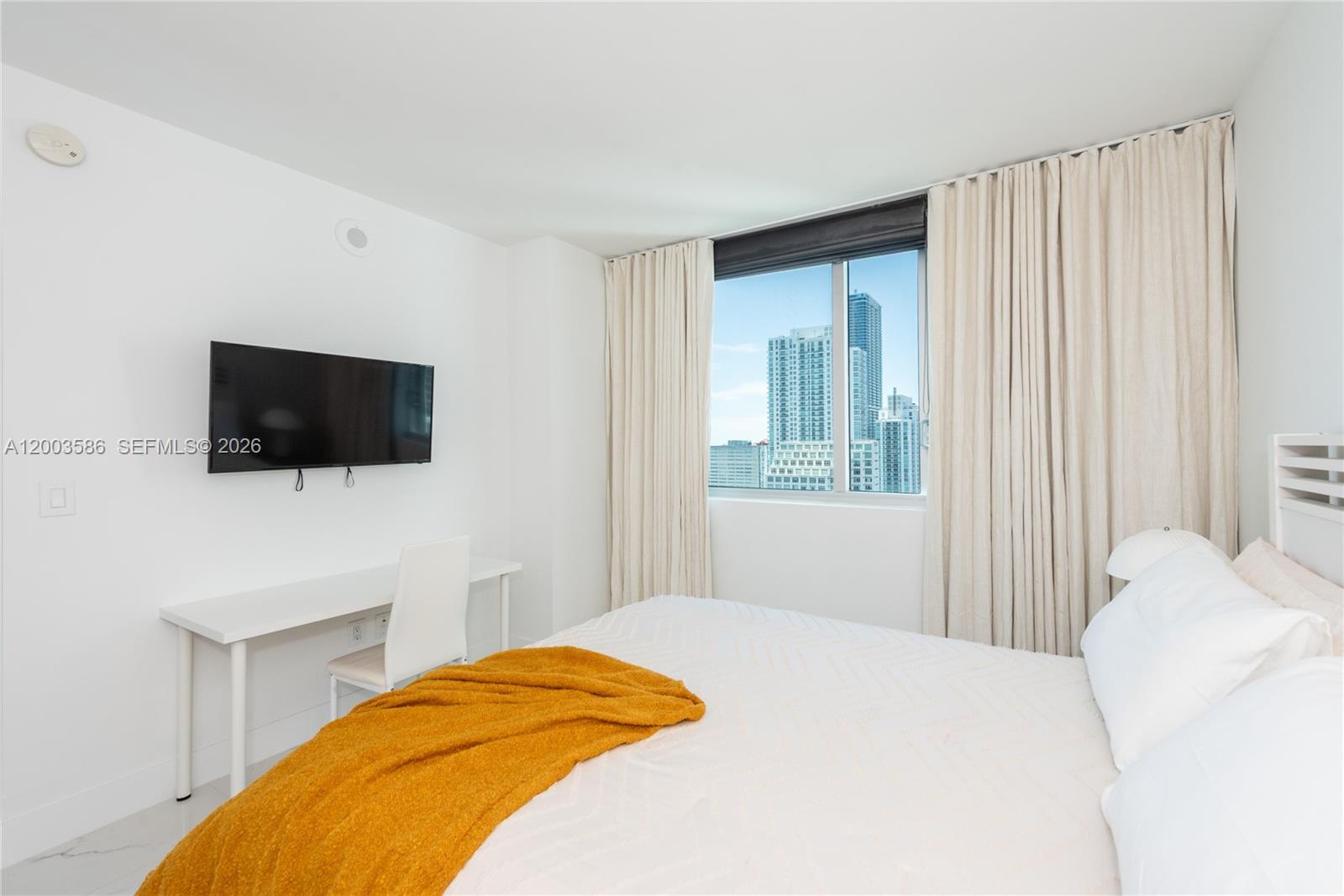 500 Brickell Ave #3802, Miami FL 33131