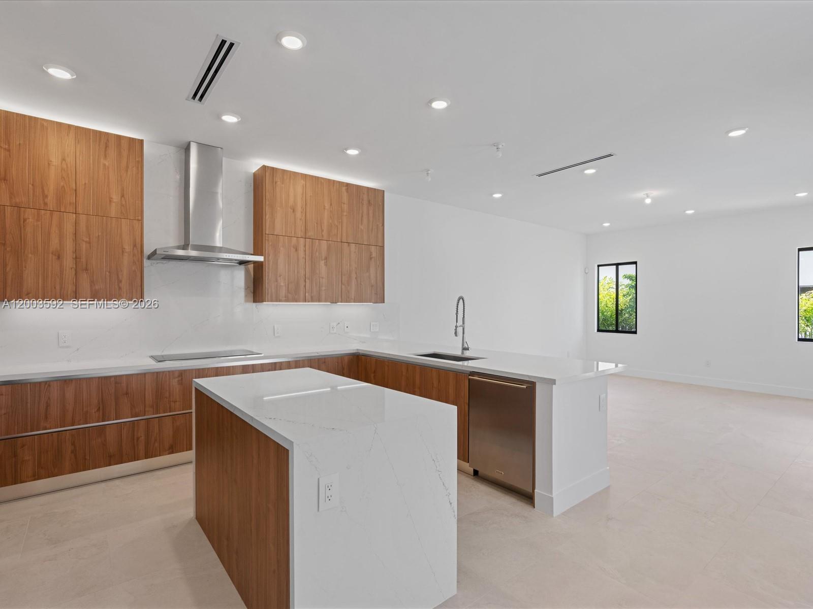 19602 NE 14 CT #0, Miami FL 33179