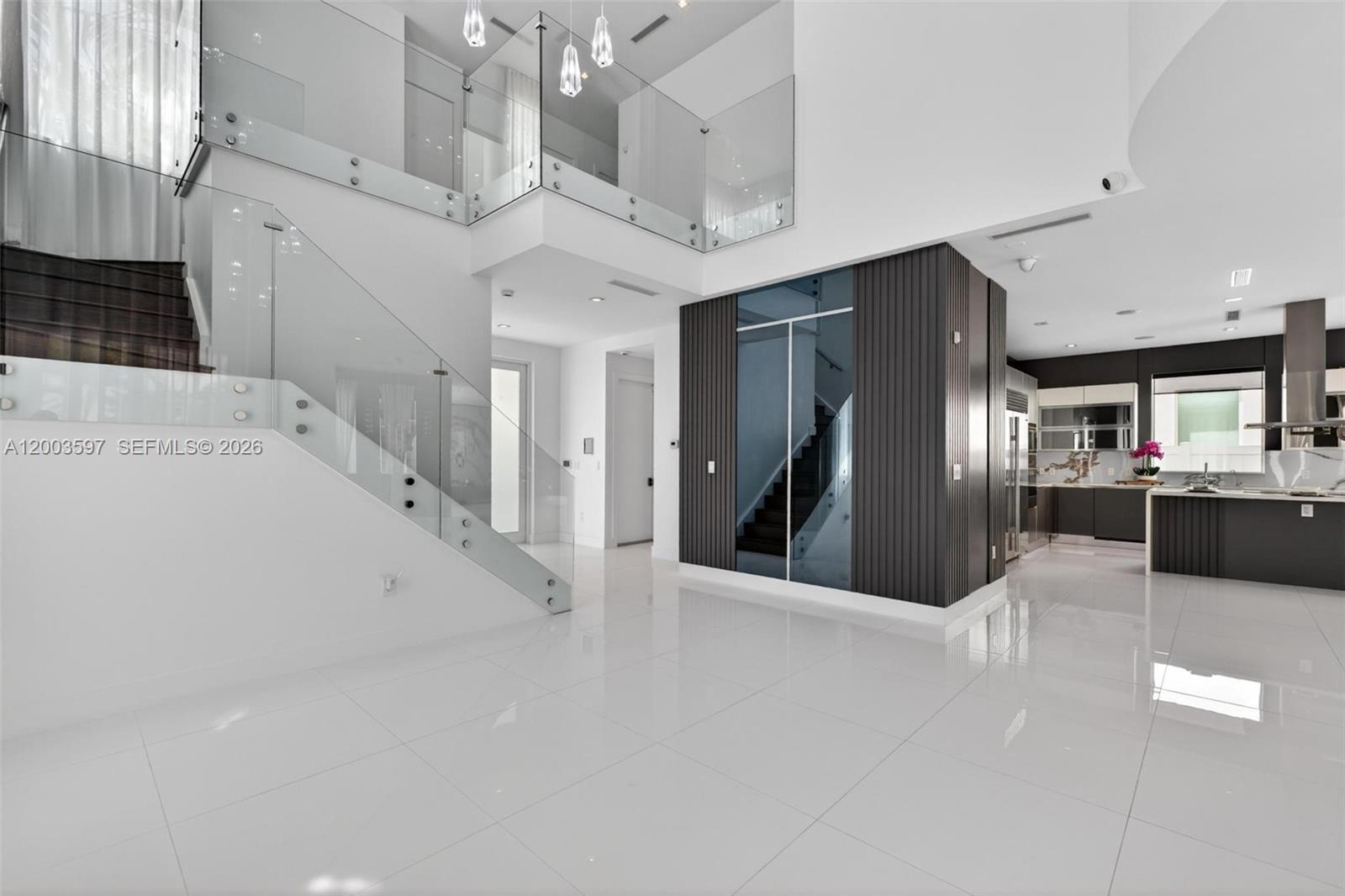 10431 NW 68th Ter, Doral FL 33178