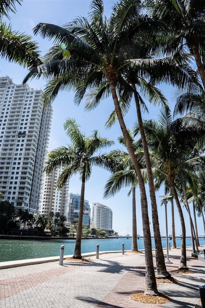 485 Brickell Ave #4501, Miami FL 33131