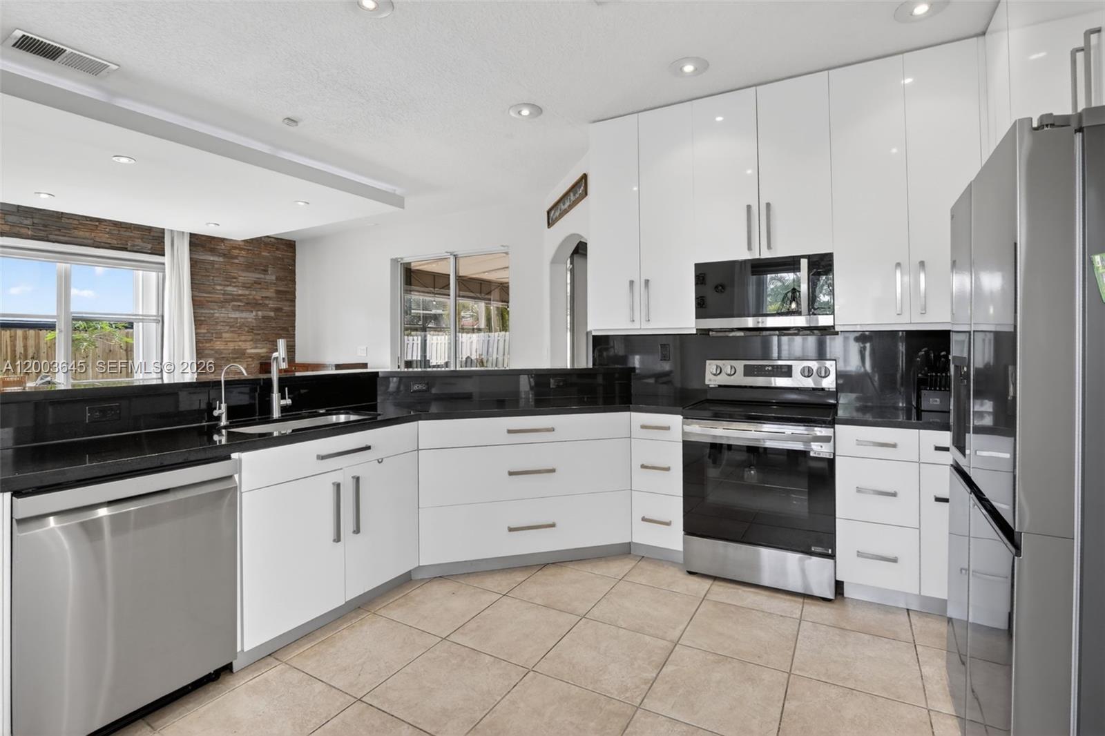 19010 NW 23rd Ct, Pembroke Pines FL 33029