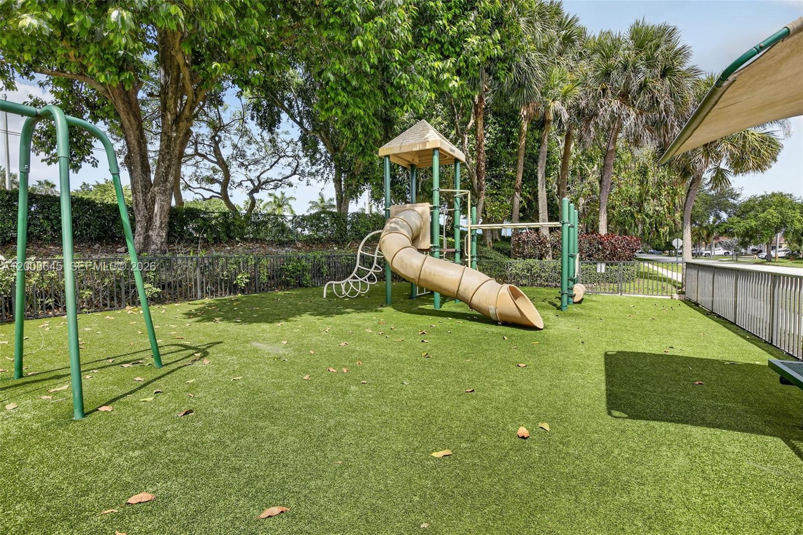 19010 NW 23rd Ct, Pembroke Pines FL 33029