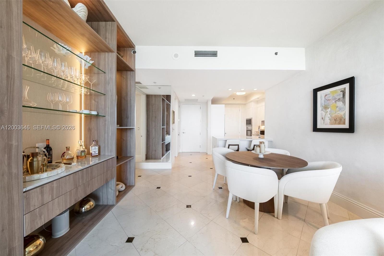 100 S Pointe Dr #702, Miami Beach FL 33139
