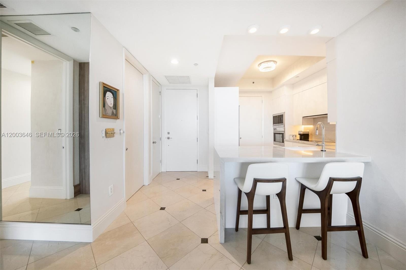 100 S Pointe Dr #702, Miami Beach FL 33139