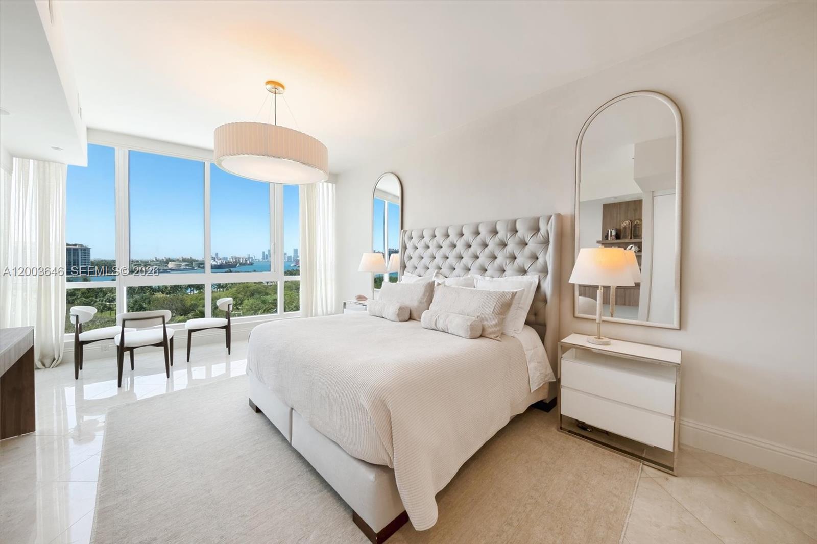 100 S Pointe Dr #702, Miami Beach FL 33139