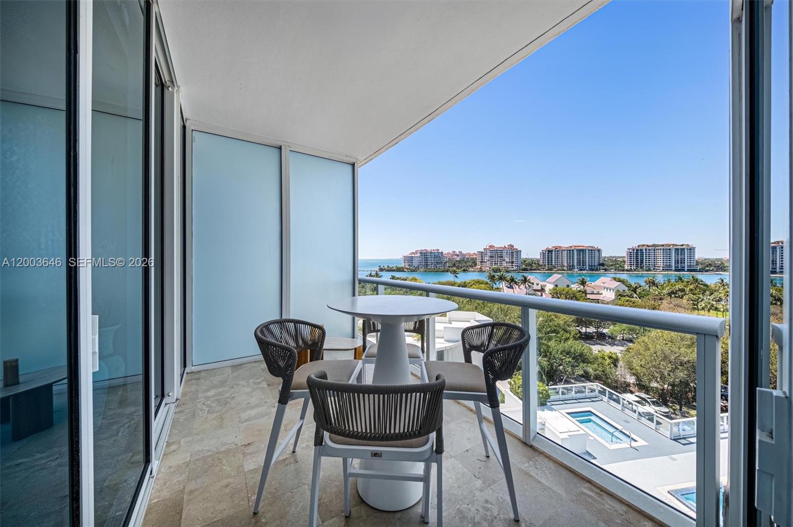 100 S Pointe Dr #702, Miami Beach FL 33139