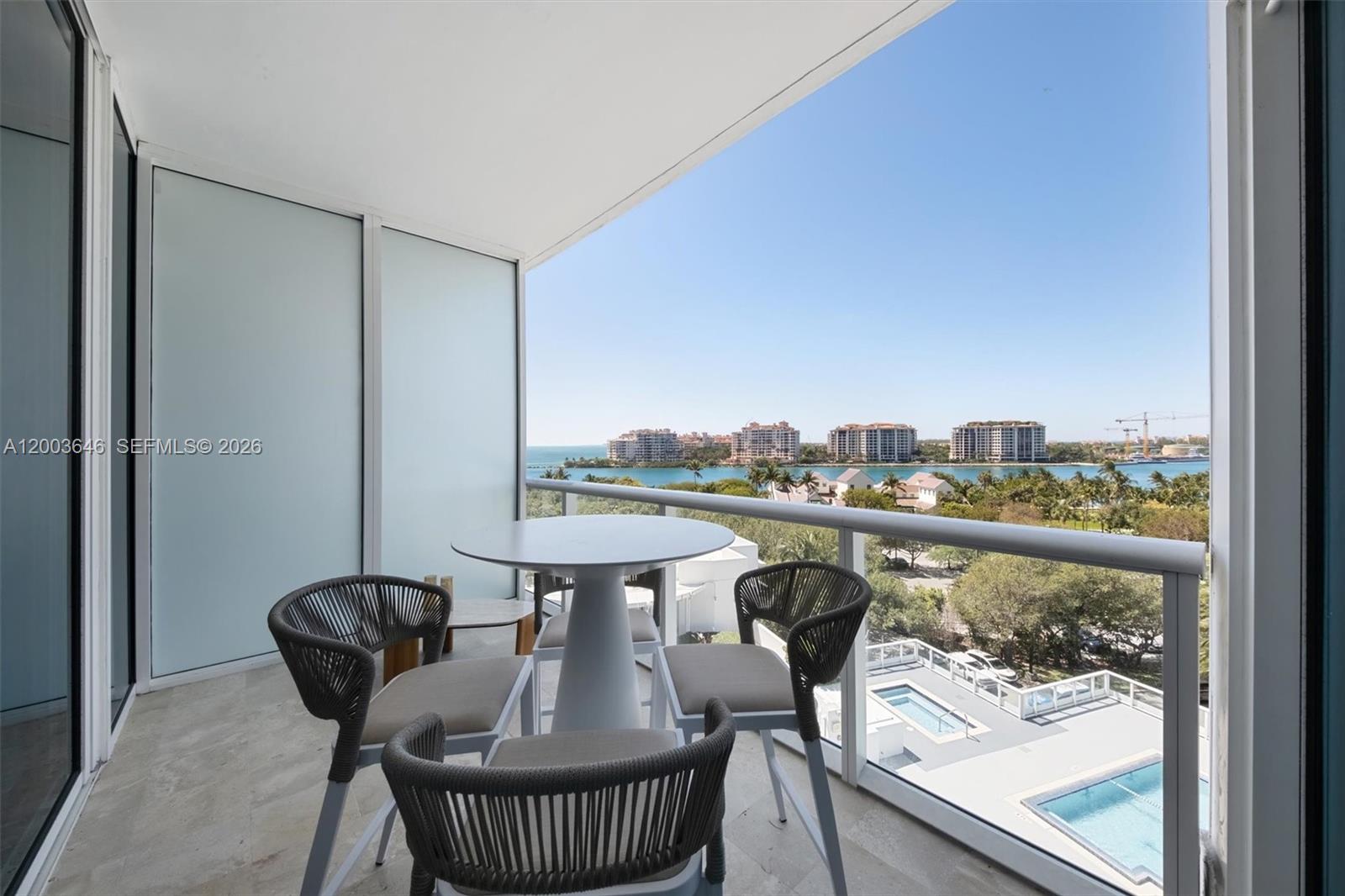 100 S Pointe Dr #702, Miami Beach FL 33139
