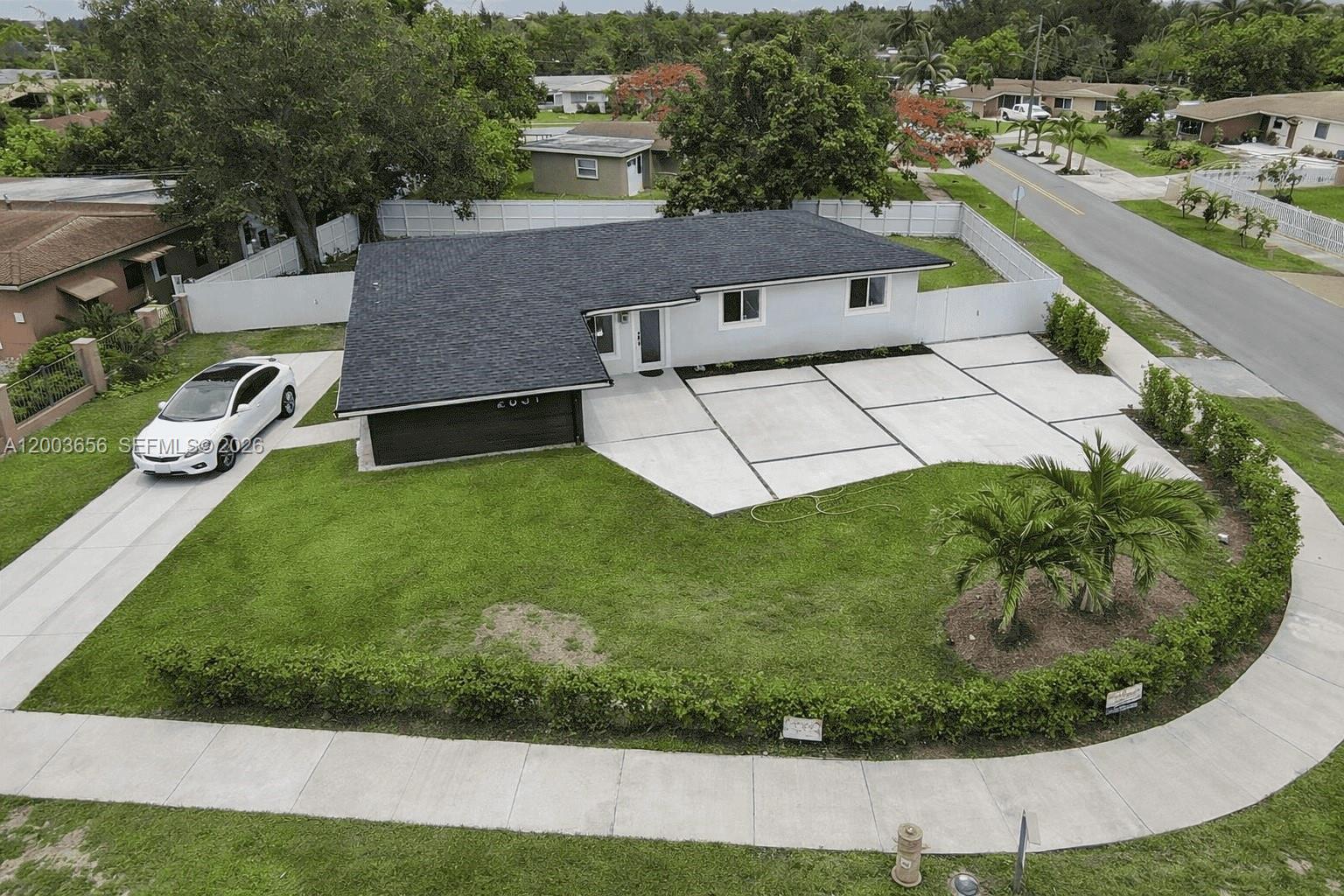 2831 NW 189th St, Miami Gardens FL 33056