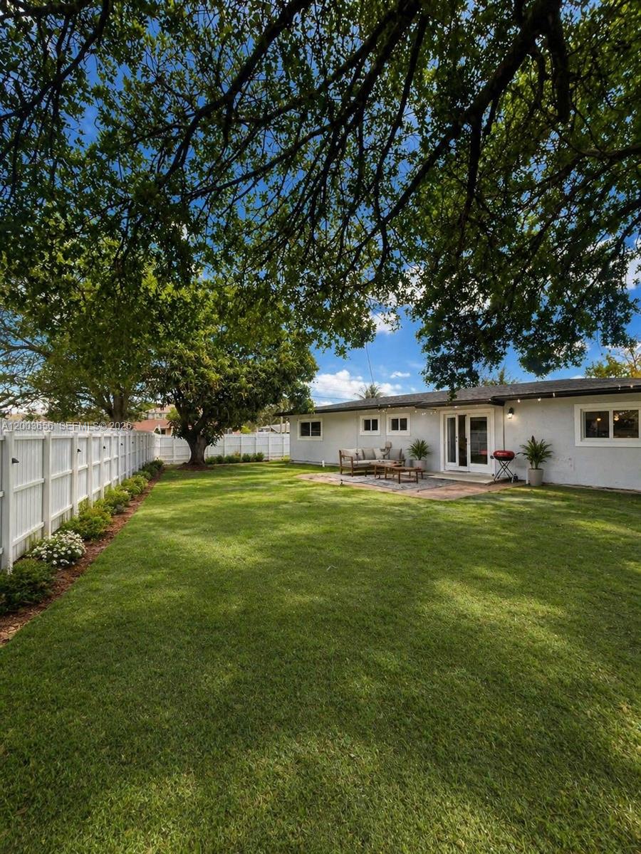 2831 NW 189th St, Miami Gardens FL 33056