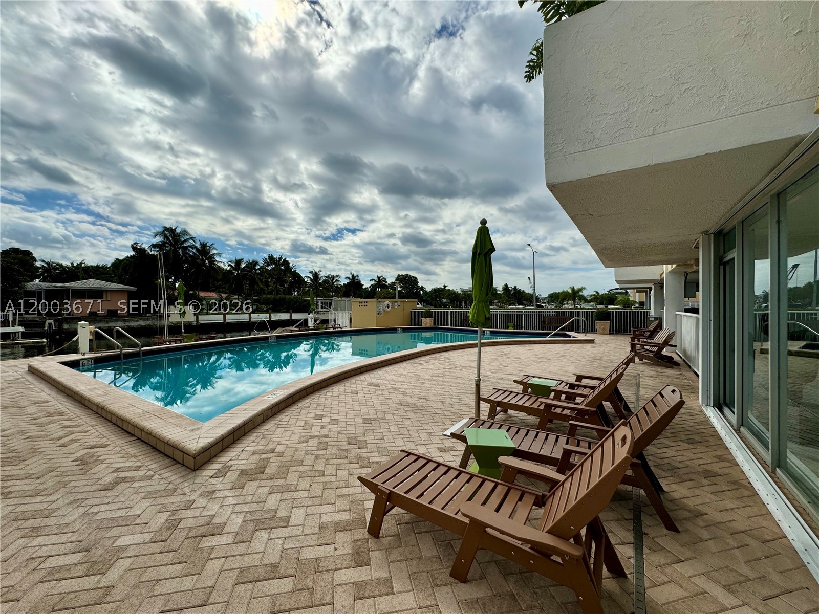2020 NE 135th St #810, North Miami FL 33181
