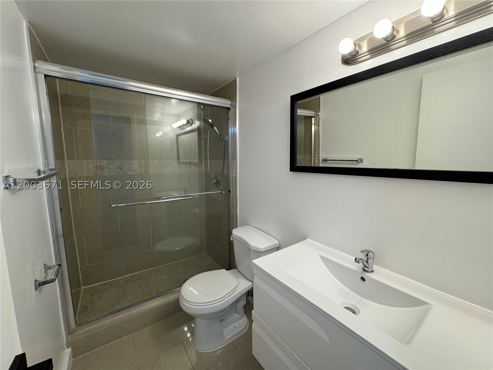 2020 NE 135th St #810, North Miami FL 33181
