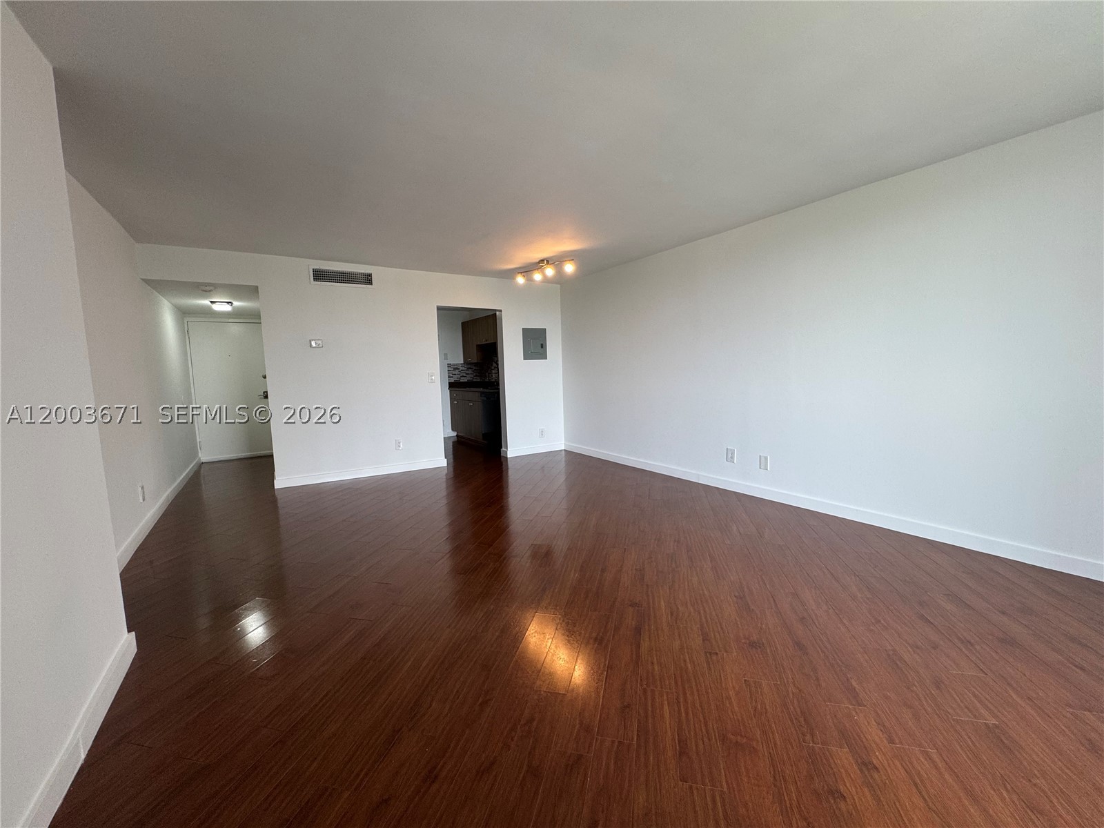 2020 NE 135th St #810, North Miami FL 33181