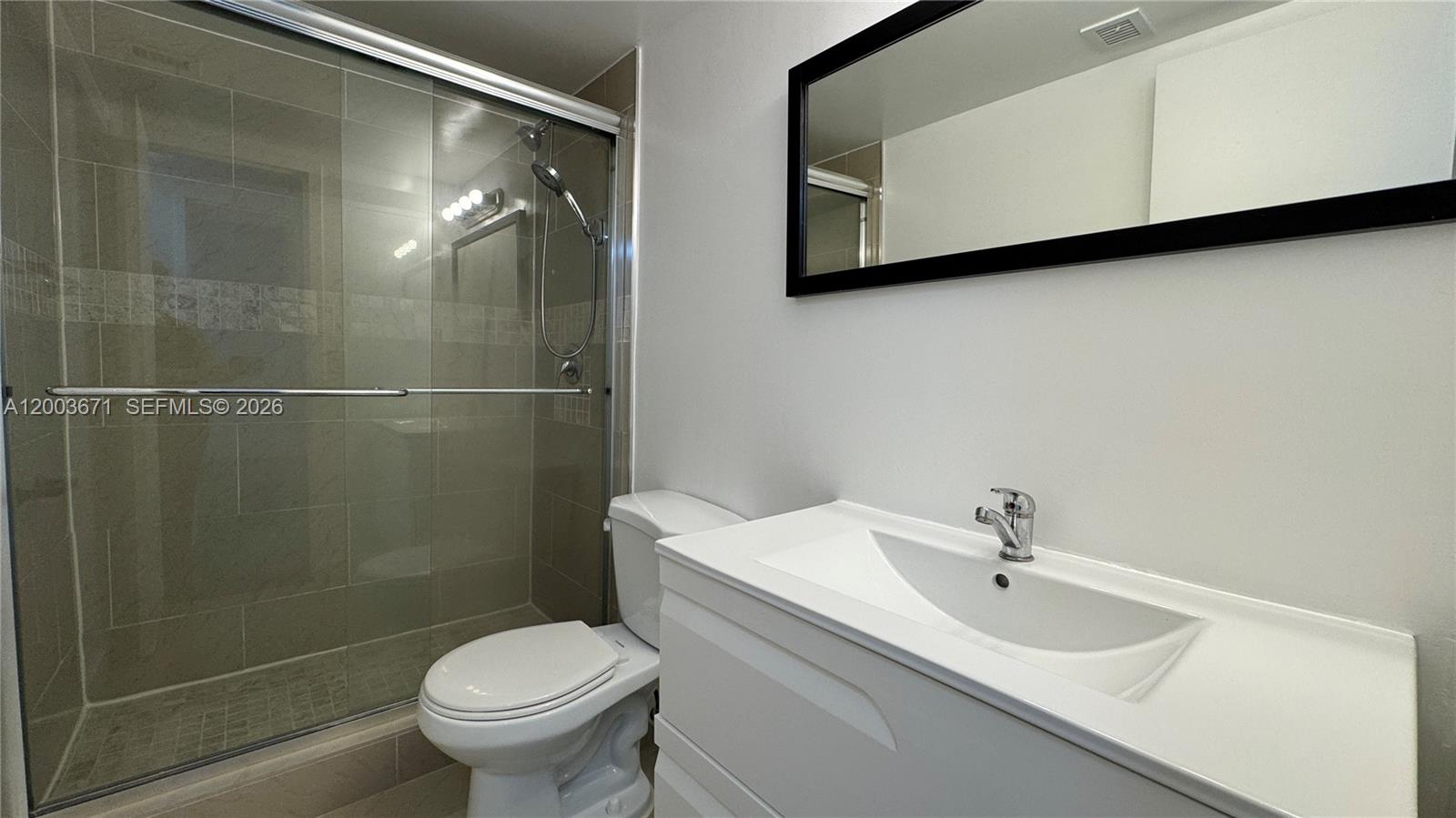 2020 NE 135th St #810, North Miami FL 33181