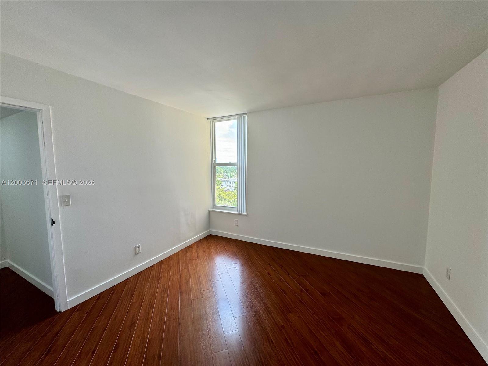 2020 NE 135th St #810, North Miami FL 33181