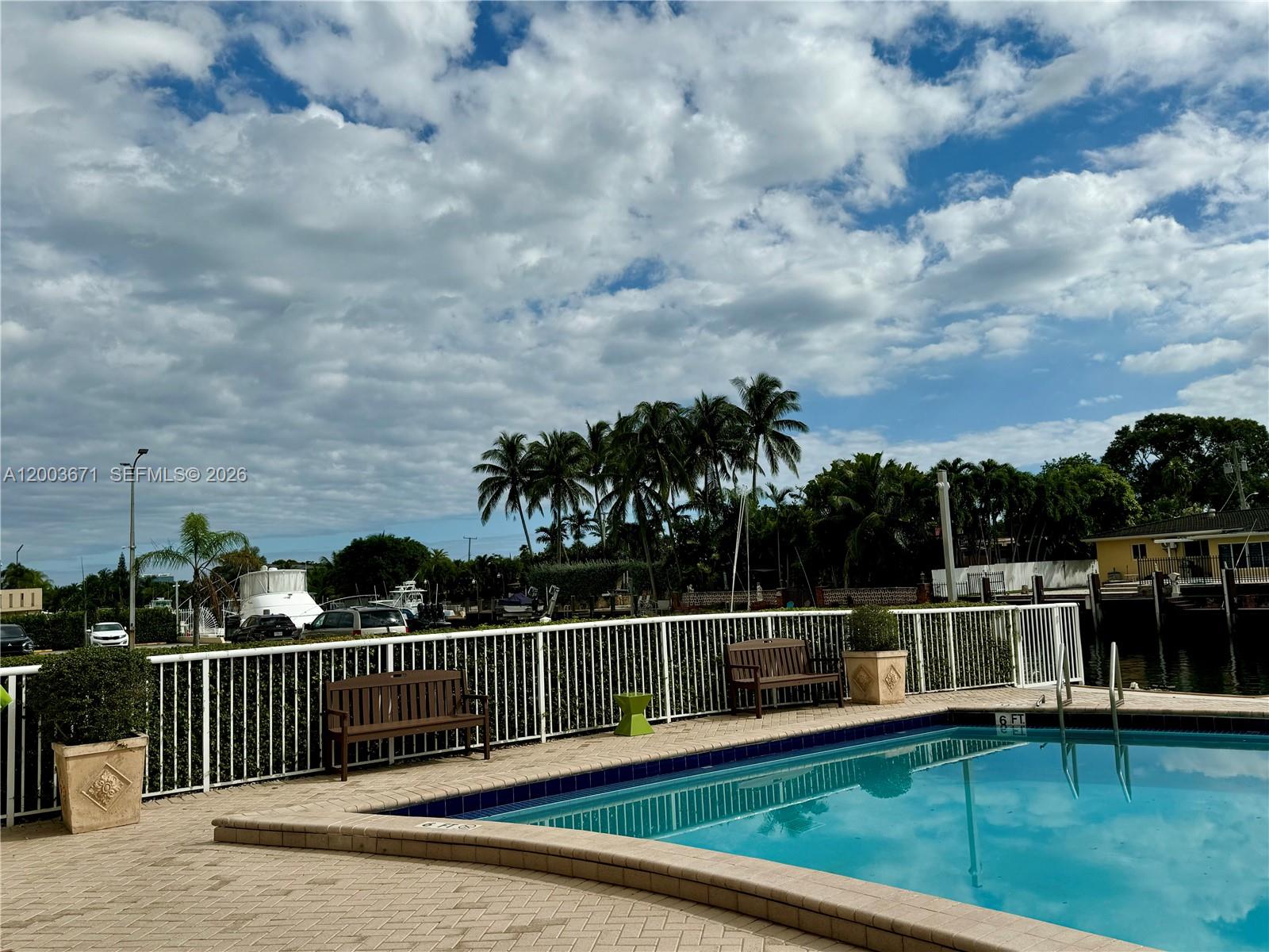 2020 NE 135th St #810, North Miami FL 33181